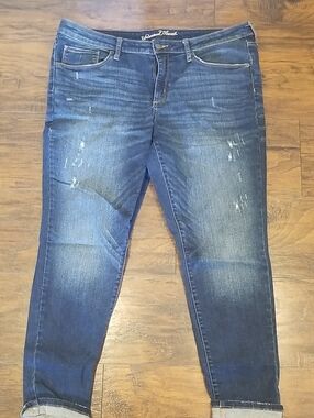 Universal Thread Dark Blue Distressed Mid Rise Skinny Jeans 16/ 33